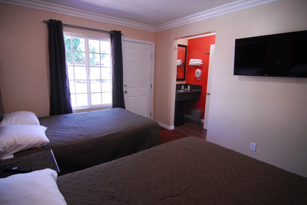 Studio City Inn - Near Universal Studios Hollywood — Photos 3